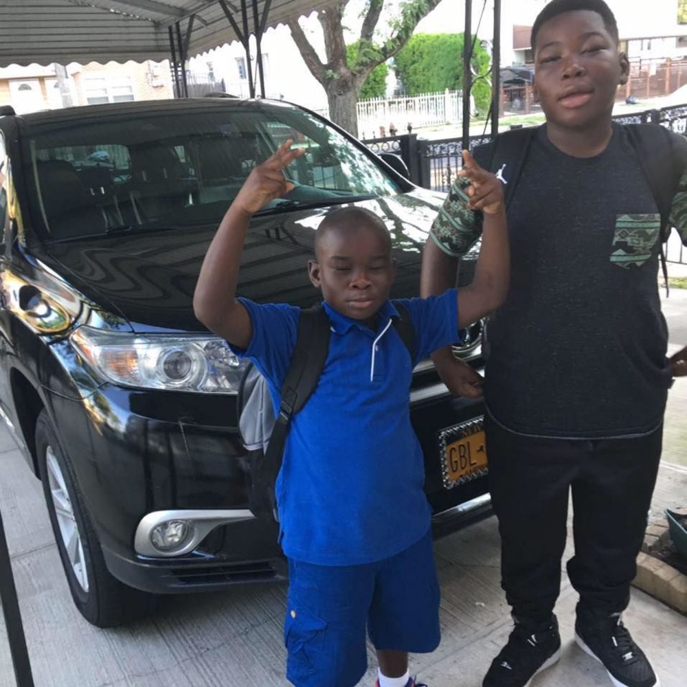 Meet your Posher, Desreen